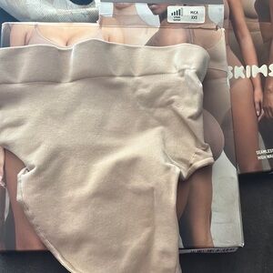 Skims Seamless High Waist Briefs in Beige